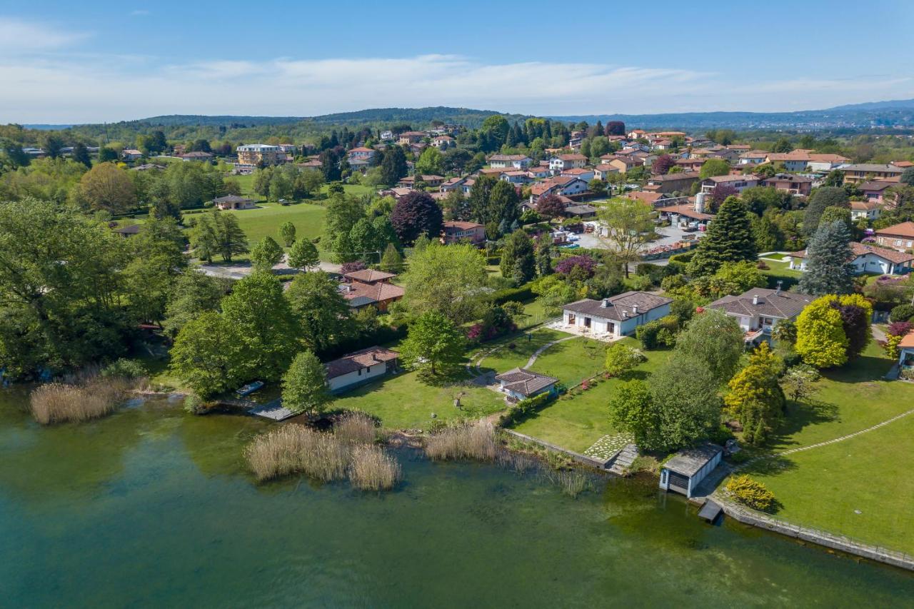 Villa Martine Au Bord Du Lac - Happy Rentals Кадреццате Экстерьер фото